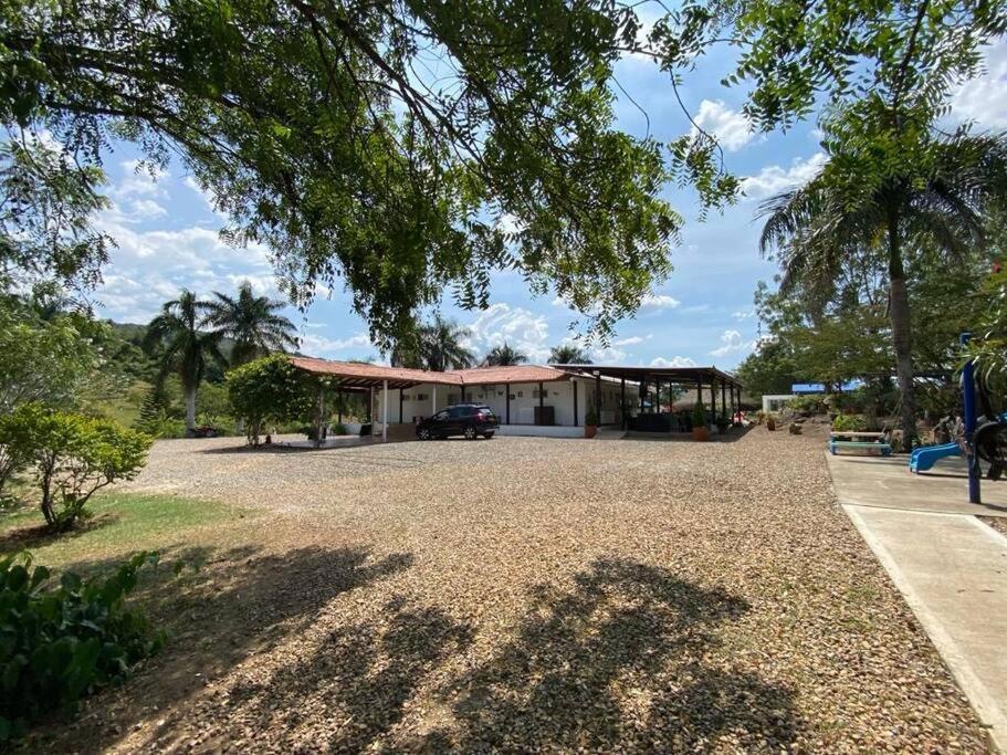 Finca Campestre Con Hermosa Vista Anapoima Eksteriør bilde