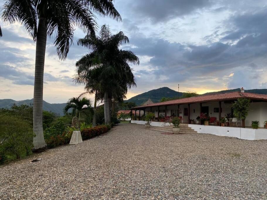 Finca Campestre Con Hermosa Vista Anapoima Eksteriør bilde